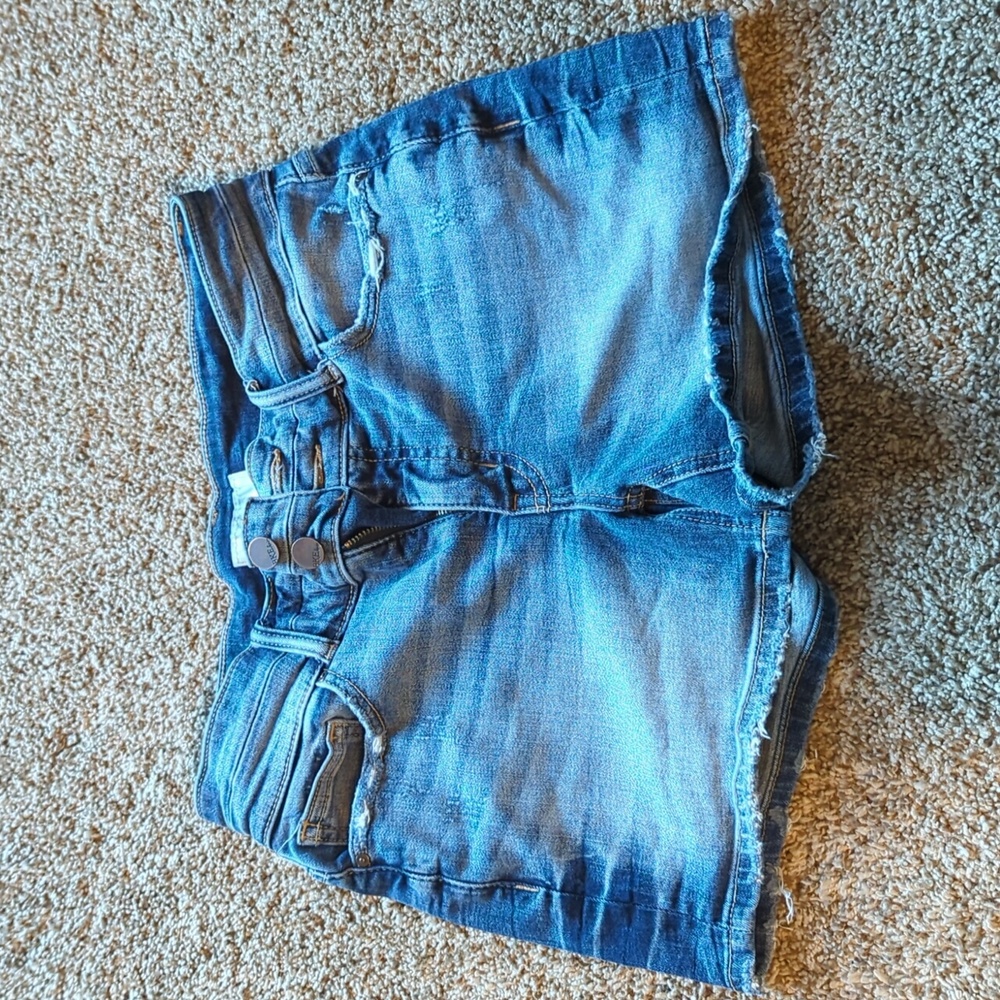 Buckle Jean Shorts